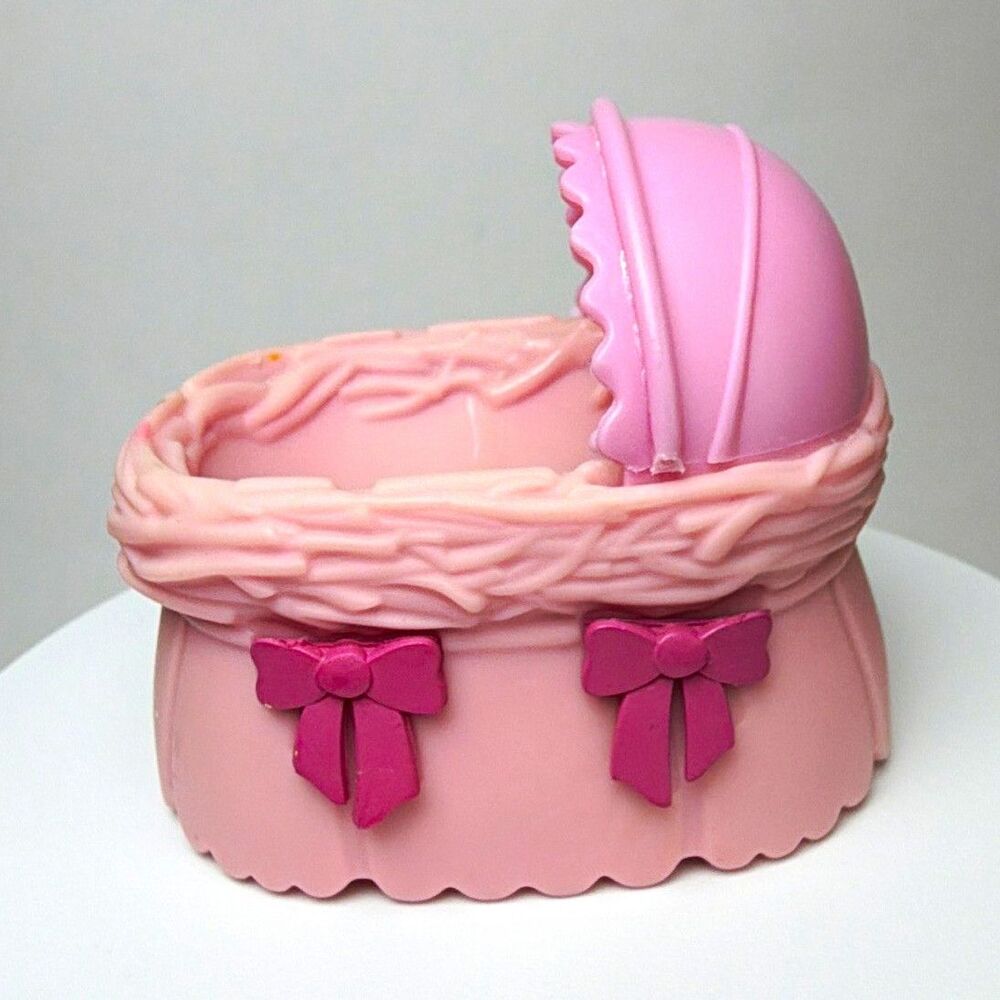 Lil' Woodzeez Pink Plastic Bassinet Dollhouse Bedroom Furniture, 1 Pc